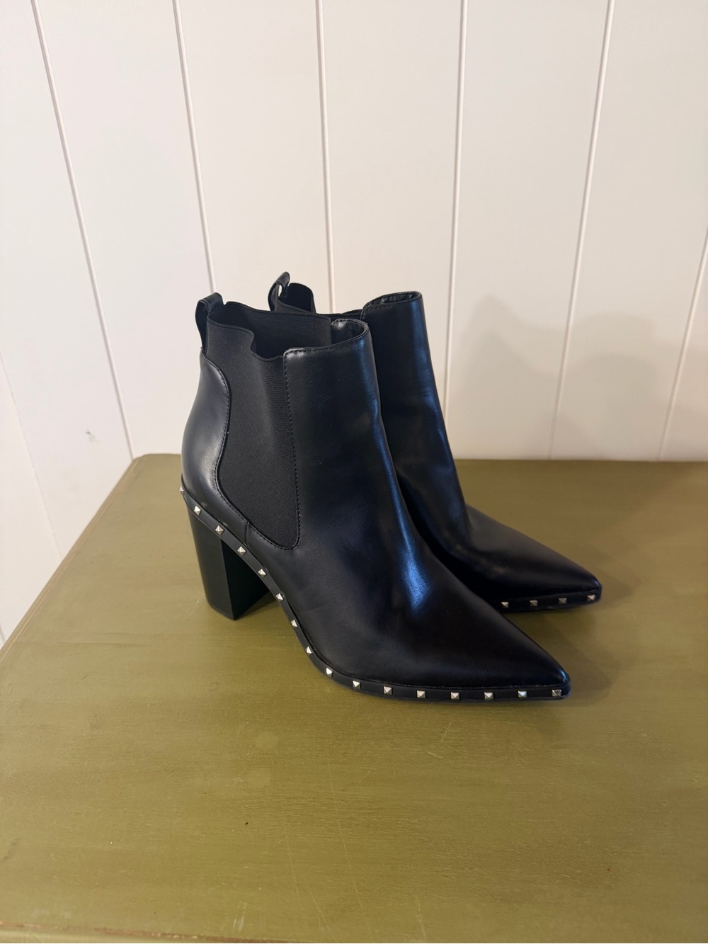 Charles by Charles David black studded ankle boots – size 11